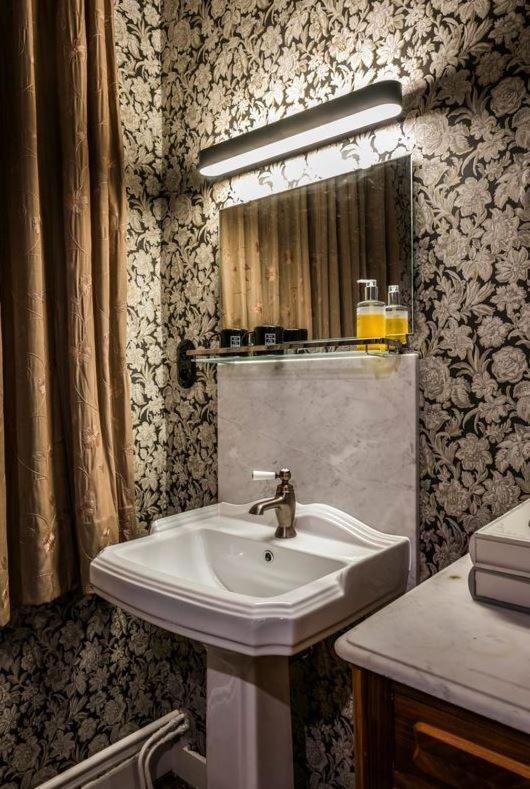 Talbot House Hotel Поперинге Екстериор снимка